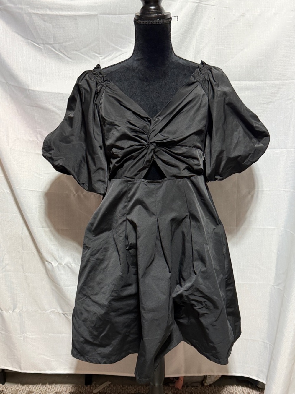 VENUS Puff Sleeve Taffeta Dress in Black NWT